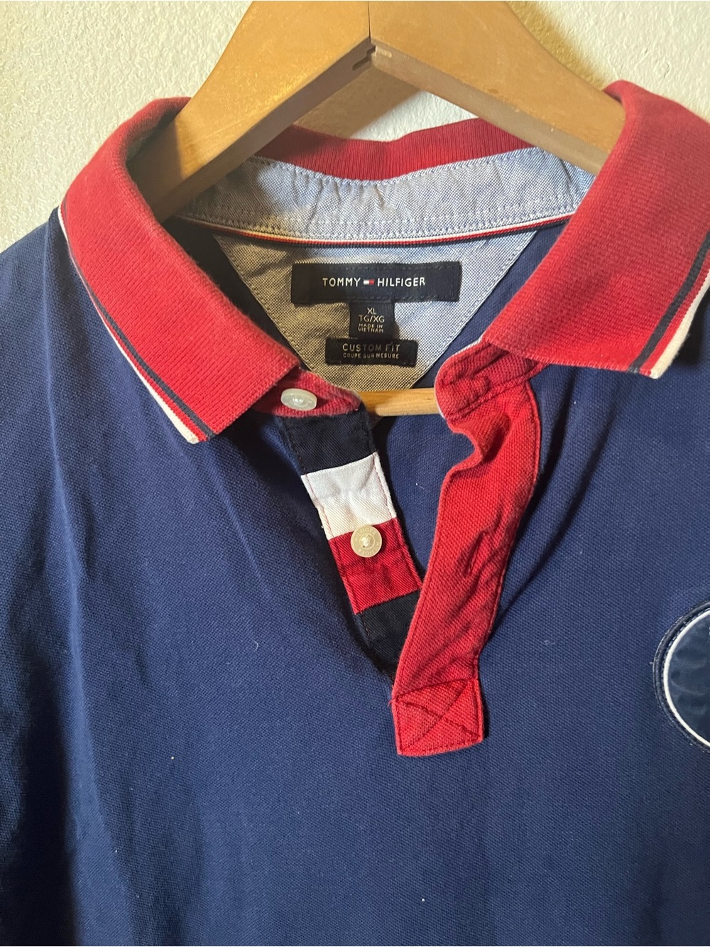 Tommy Hilfiger Navy Polo with Red Contrast Collar - Picture 2 of 6